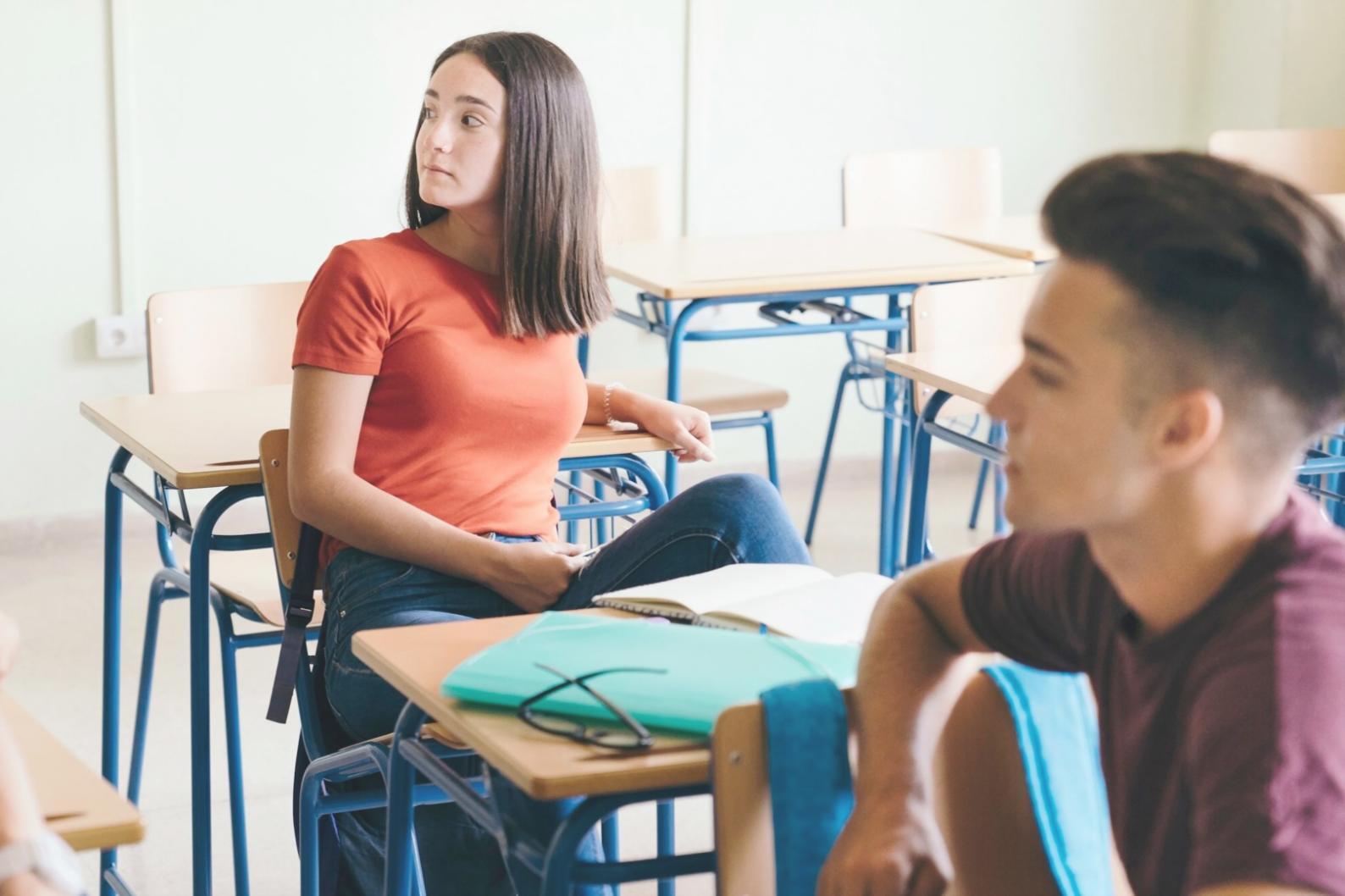 Interface d'analyse de données financières avec tableaux de bord interactifs
