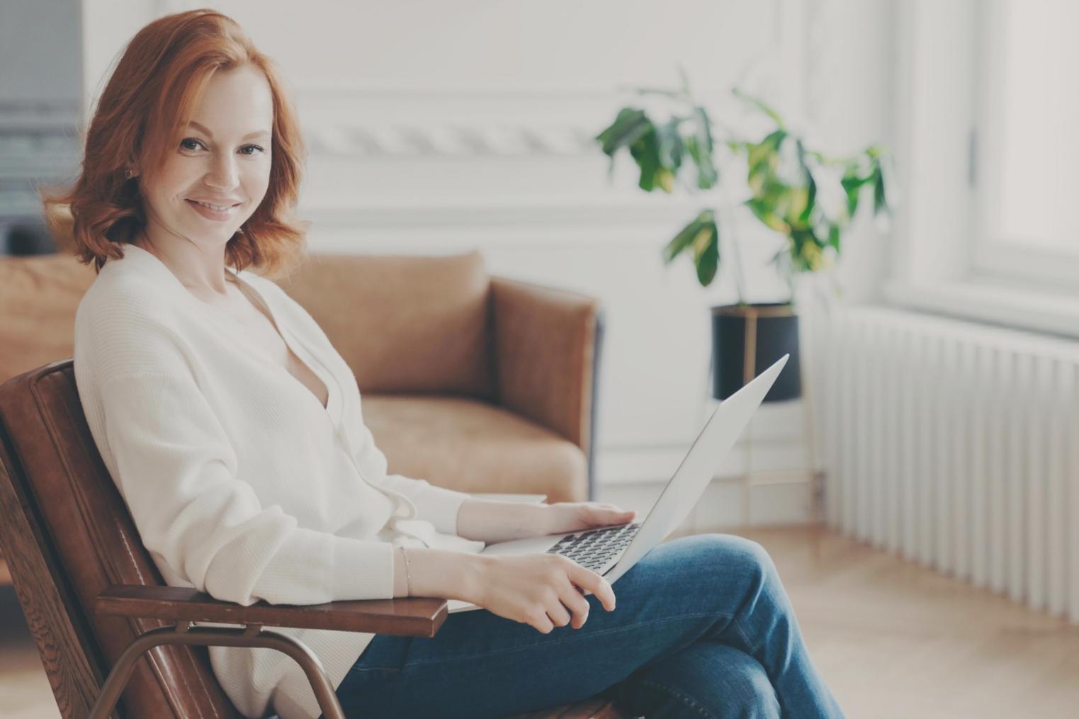 Consultation d'analyse financière avec des graphiques et données sur écran